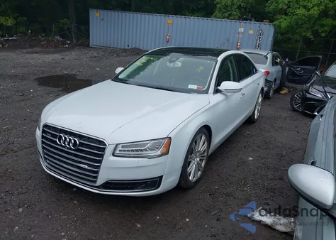 2015 Audi A8 L 4.0T z USA, uszkodzony, nr VIN WAU32AFD5FN008739